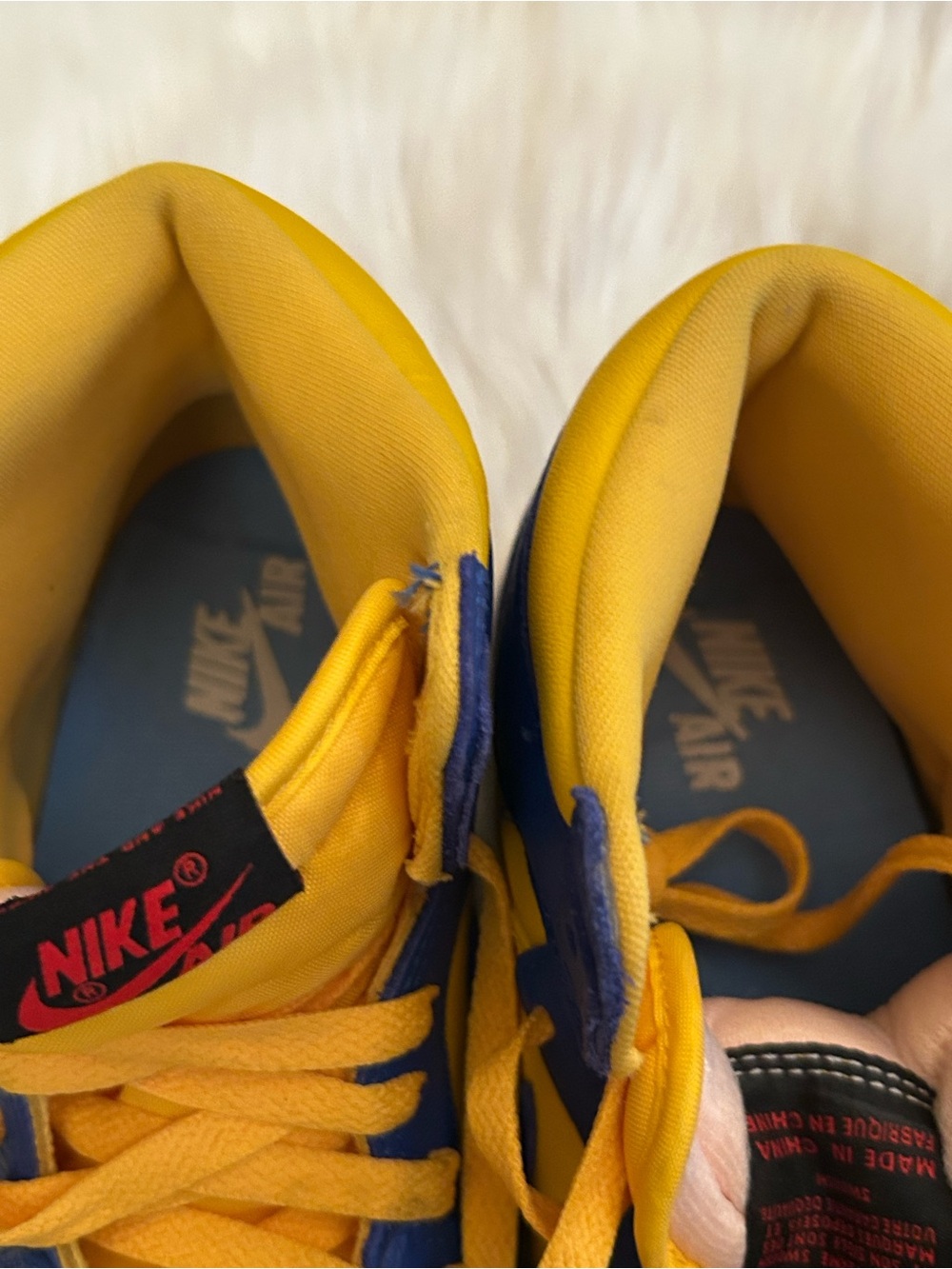 Nike Men’s High-Top Sneakers in Yellow and Blue - Picture 9 of 9
